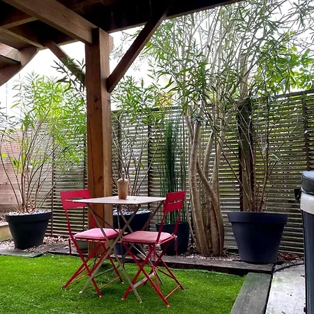 Charmante Maison-chalet, Velos Et Jacuzzi Feriehus *