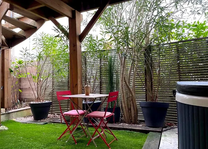 Charmante Maison-chalet, Velos Et Jacuzzi Dom wakacyjny *